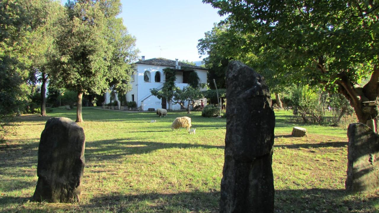 Agriturismo "Borgo Madonna Degli Angeli" - Charming Cottages In The Gardens ! Tocco da Casauria Dış mekan fotoğraf